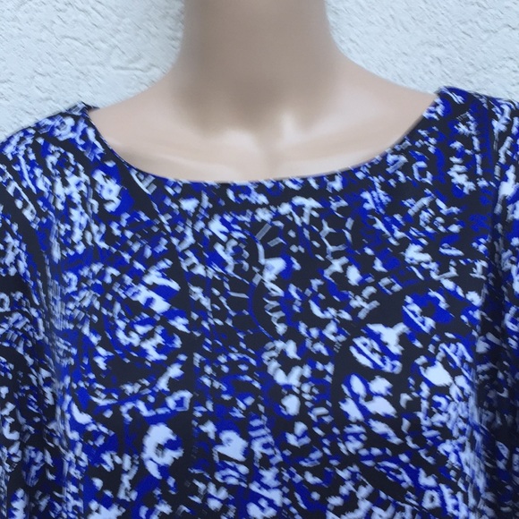 Emma and Michelle XL dress bell sleeves - Picture 3 of 7